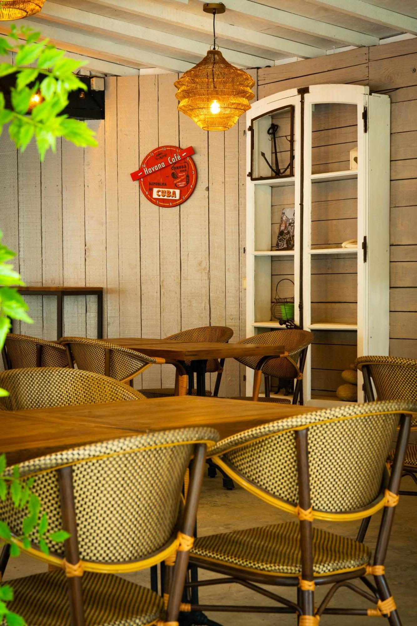 Prieure Saint-Louis Maison D'Hotes Floure Εξωτερικό φωτογραφία